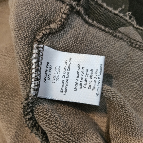 ⭐️ ATM Anthony Thomas Melillo french terry jungle camo crew sweatshirt medium - Picture 4 of 8